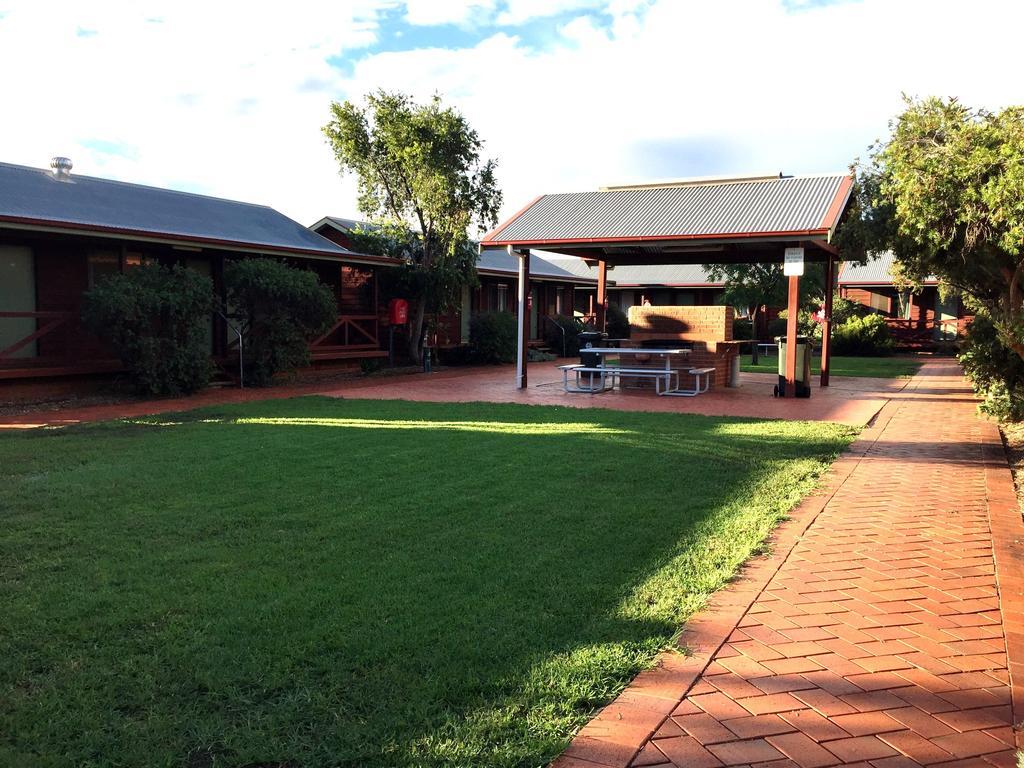 Aussie Cabins Hotel Дабо Екстериор снимка