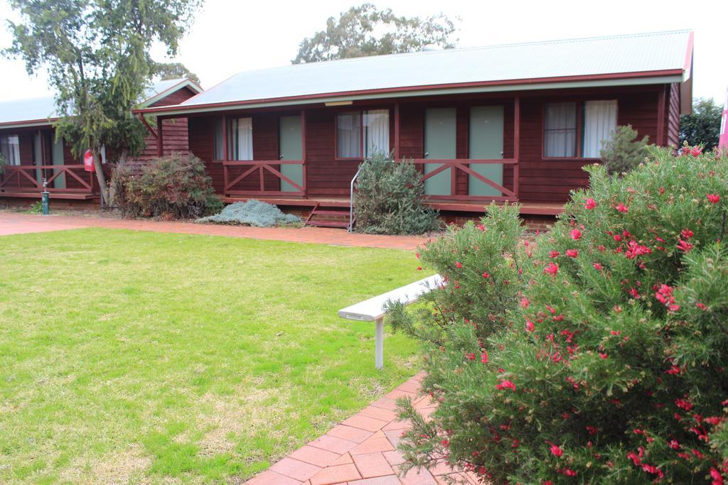 Aussie Cabins Hotel Дабо Стая снимка